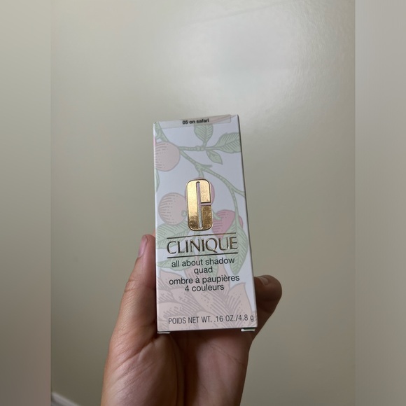 CLINIQUE | All About Shadow Quad in Safari - Picture 8 of 13